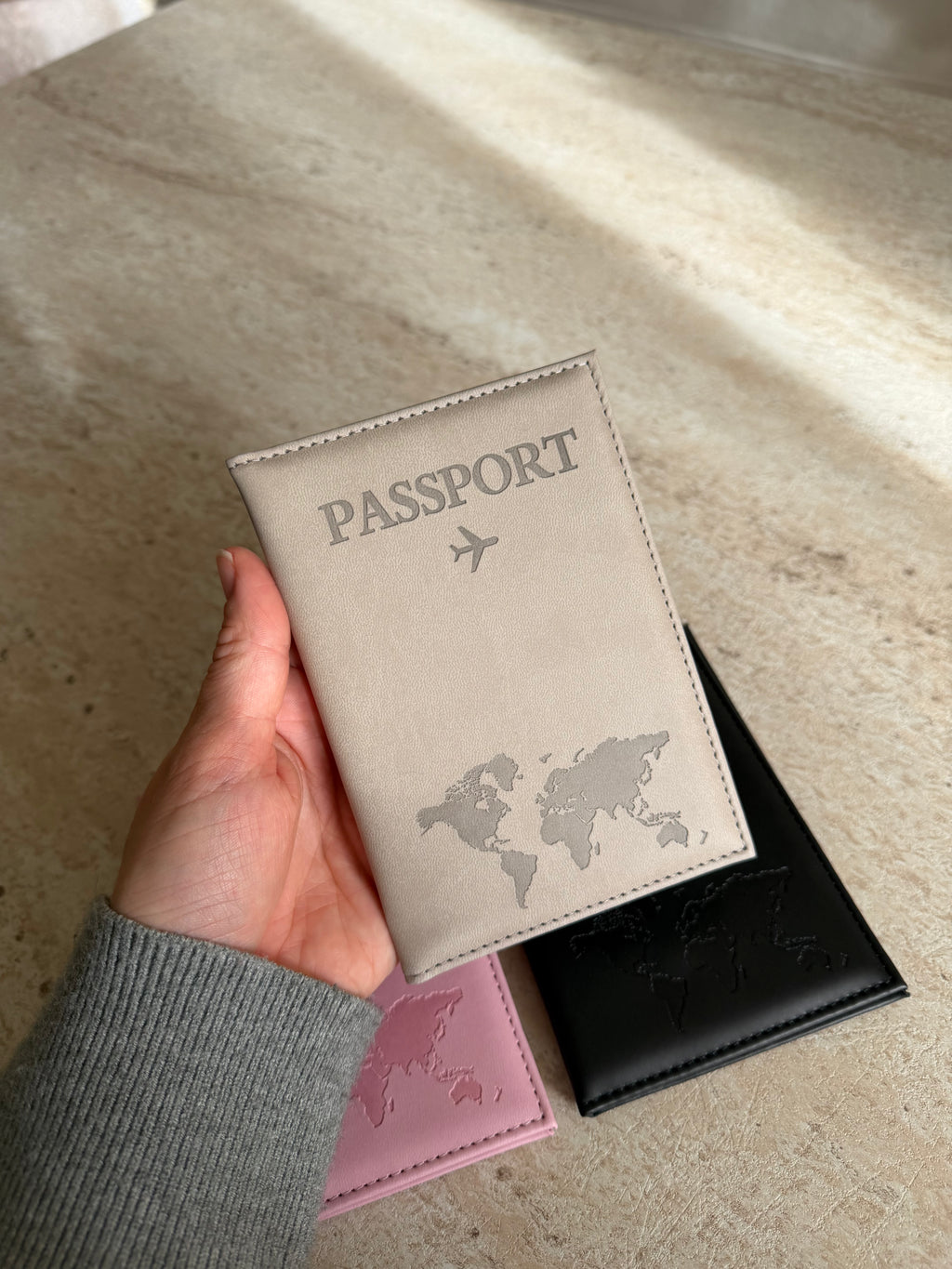 Porte-passeport mappemonde